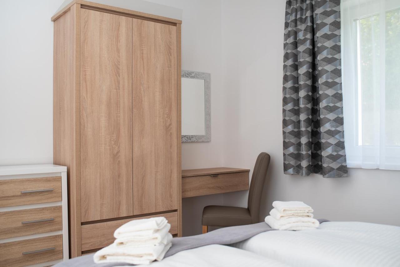 Twins Apartman Хевиз Экстерьер фото